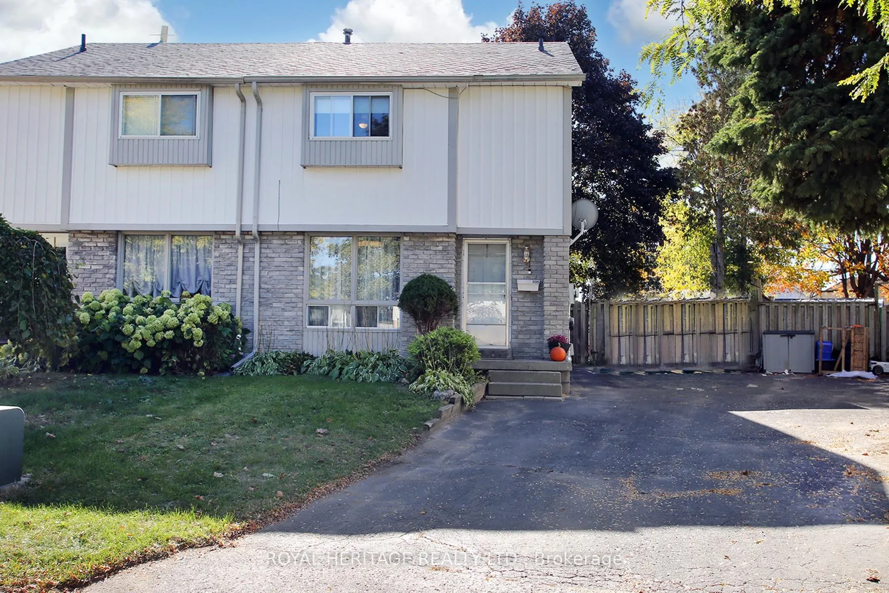 Photo 1 of 205 Northminster Court, Oshawa, Centennial — HOMEH