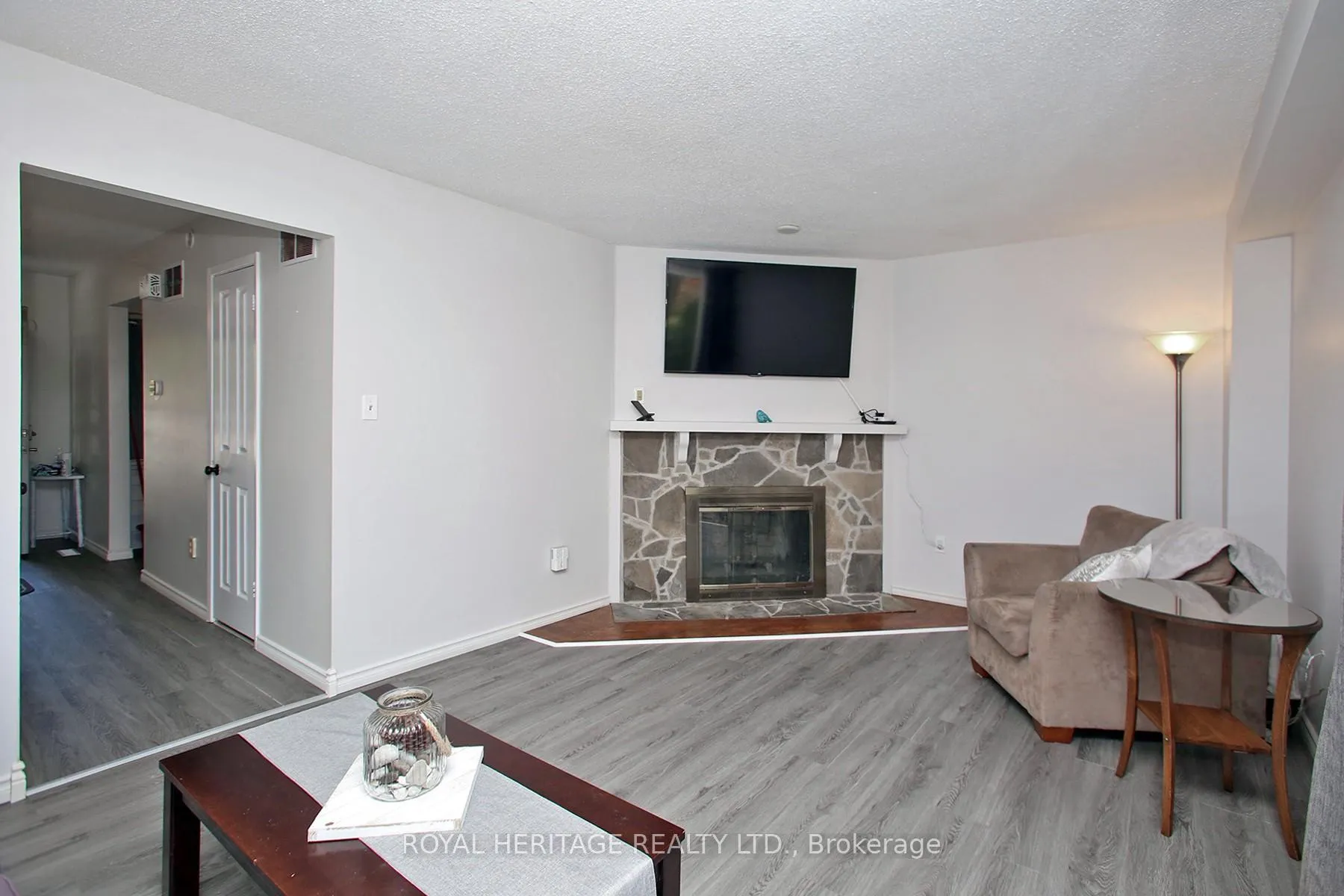 Photo 3 of 205 Northminster Court, Oshawa, Centennial — HOMEH