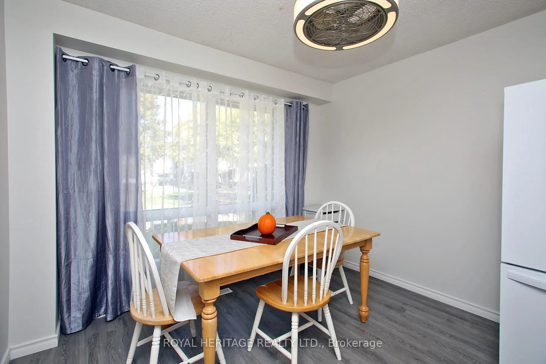 Photo 8 of 205 Northminster Court, Oshawa, Centennial — HOMEH
