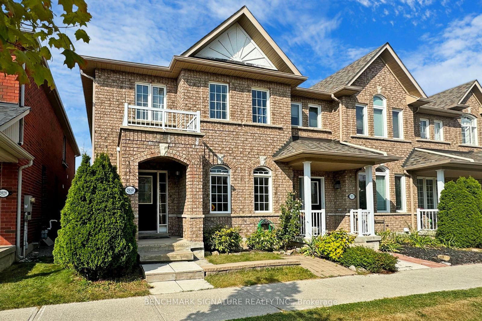 Front of 2030 Bur Oak Avenue