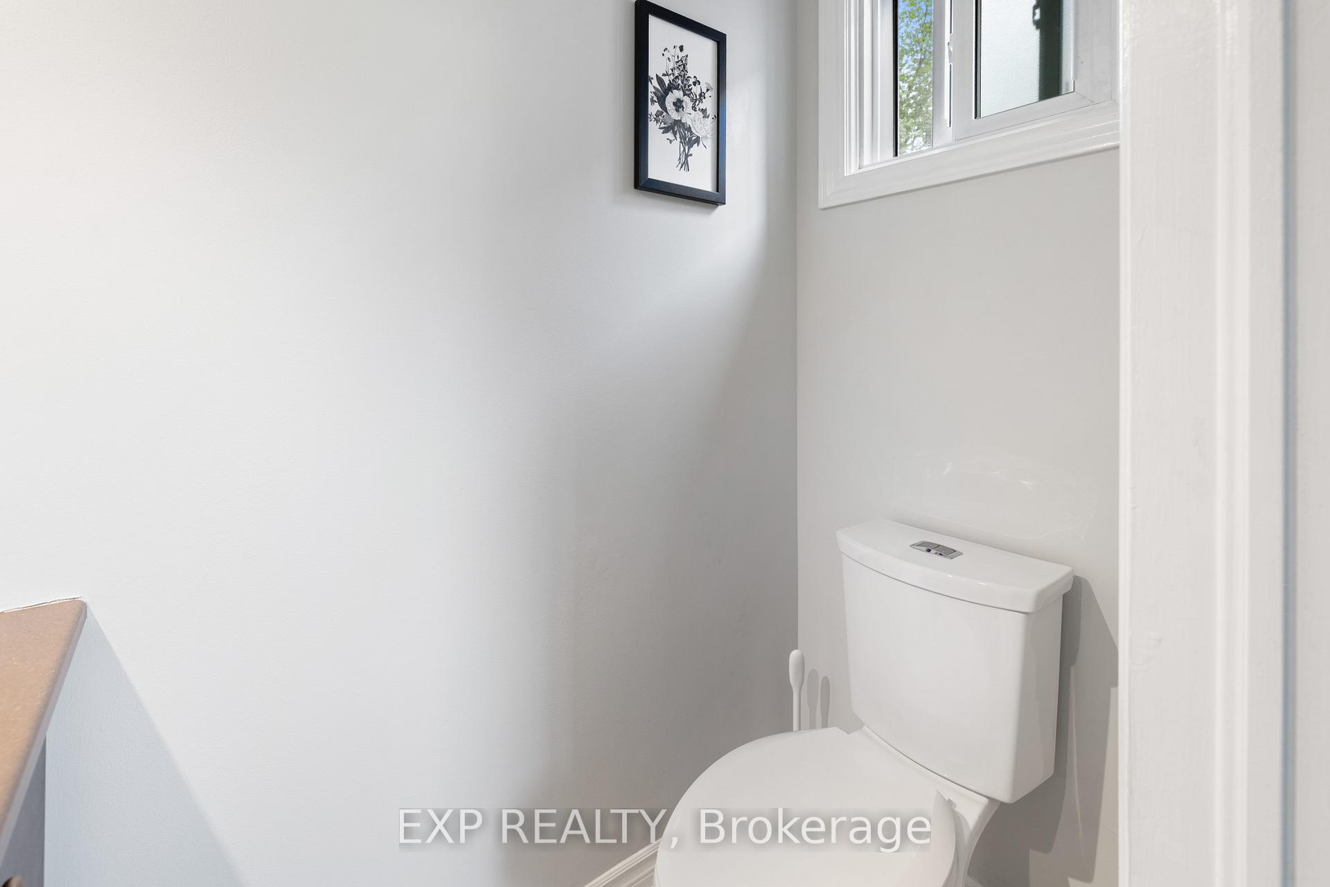 Photo 16 of 578 Laurier Avenue, Milton, Timberlea — HOMEH