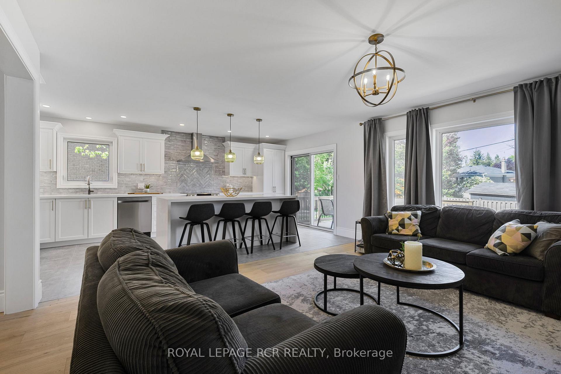 Photo 27 of 155 Bowerman Boulevard, New Tecumseth, Alliston — HOMEH