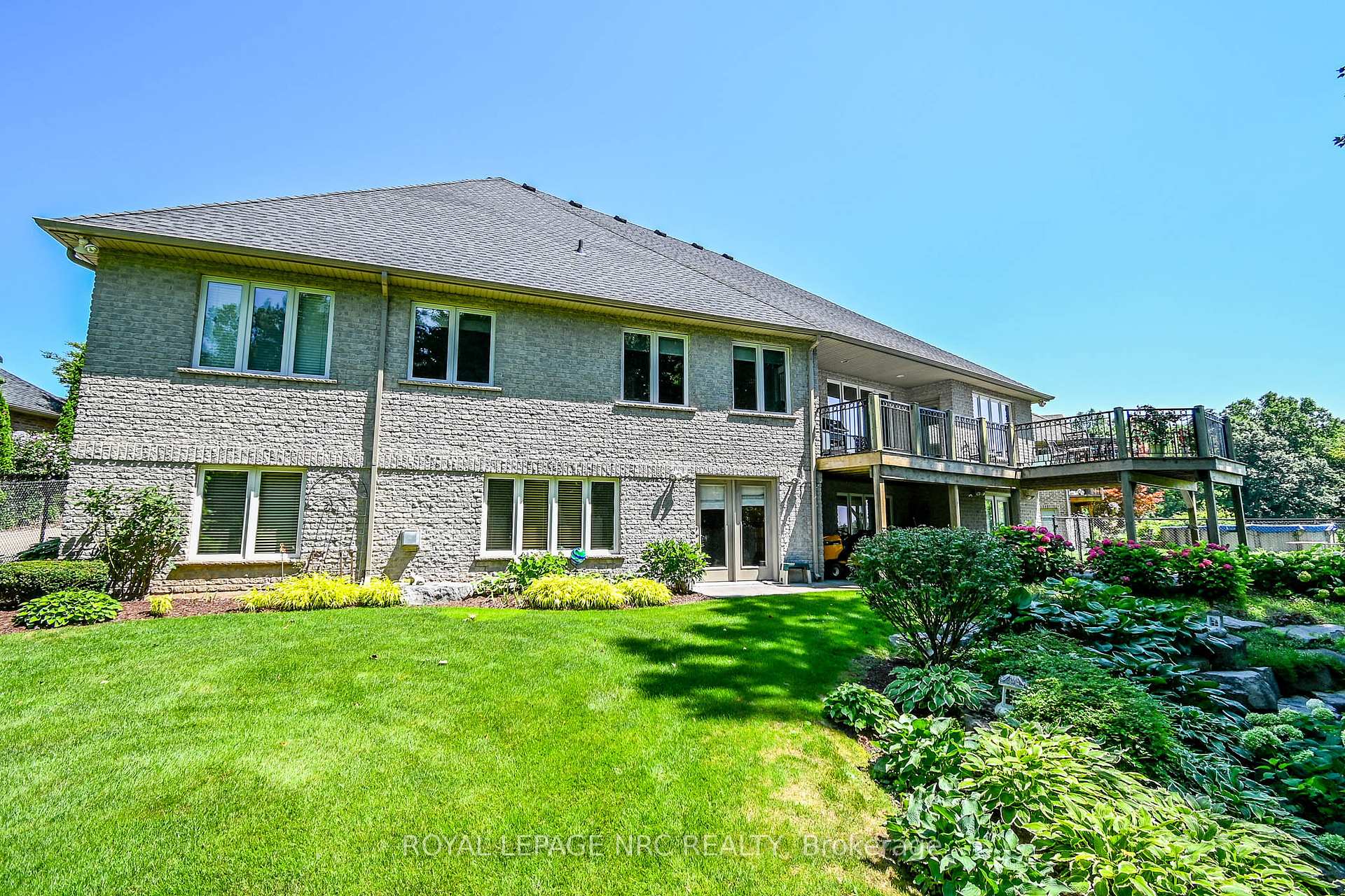 Photo 3 of 32 Timmsdale Crescent, Pelham, Fonthill — HOMEH