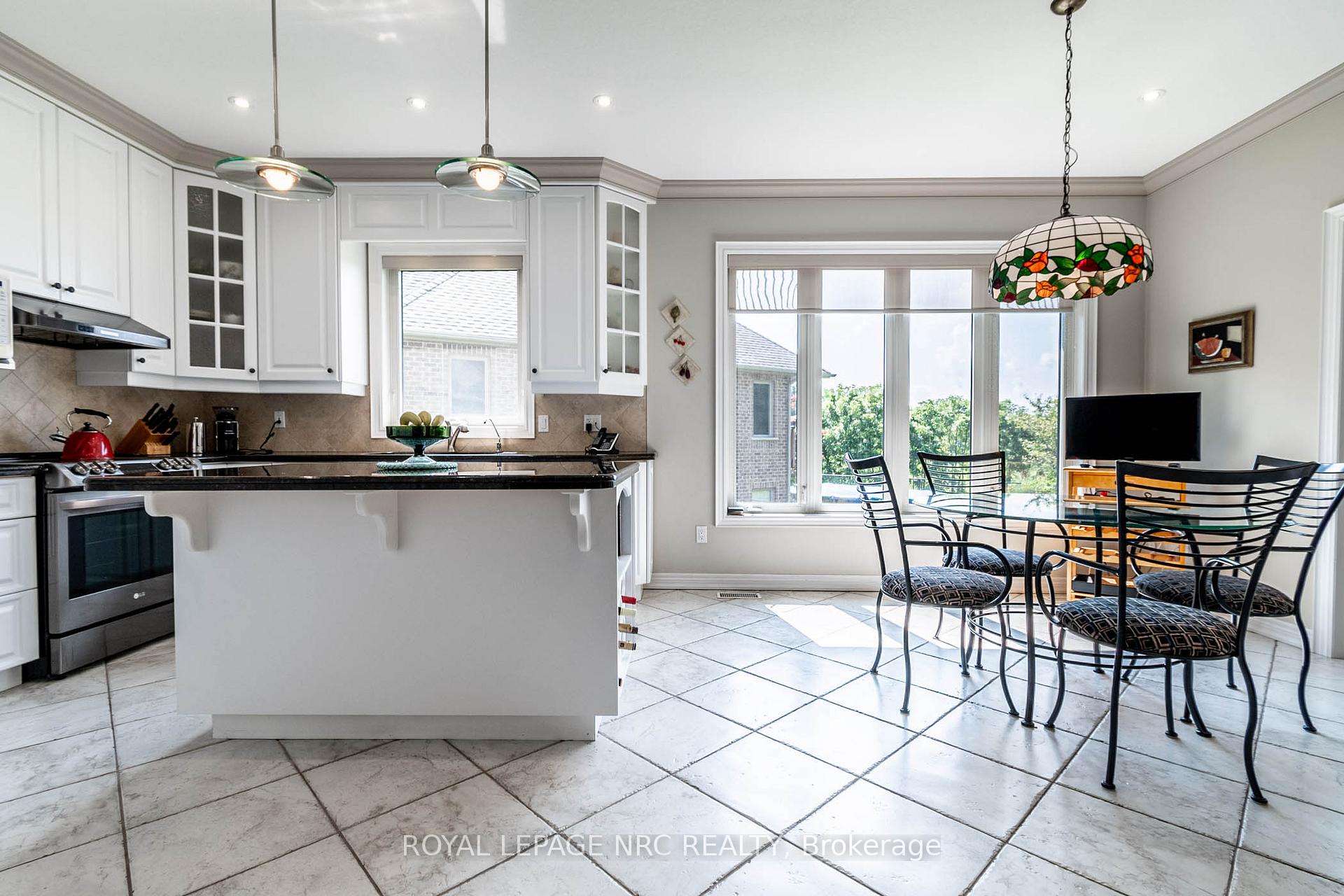 Photo 8 of 32 Timmsdale Crescent, Pelham, Fonthill — HOMEH