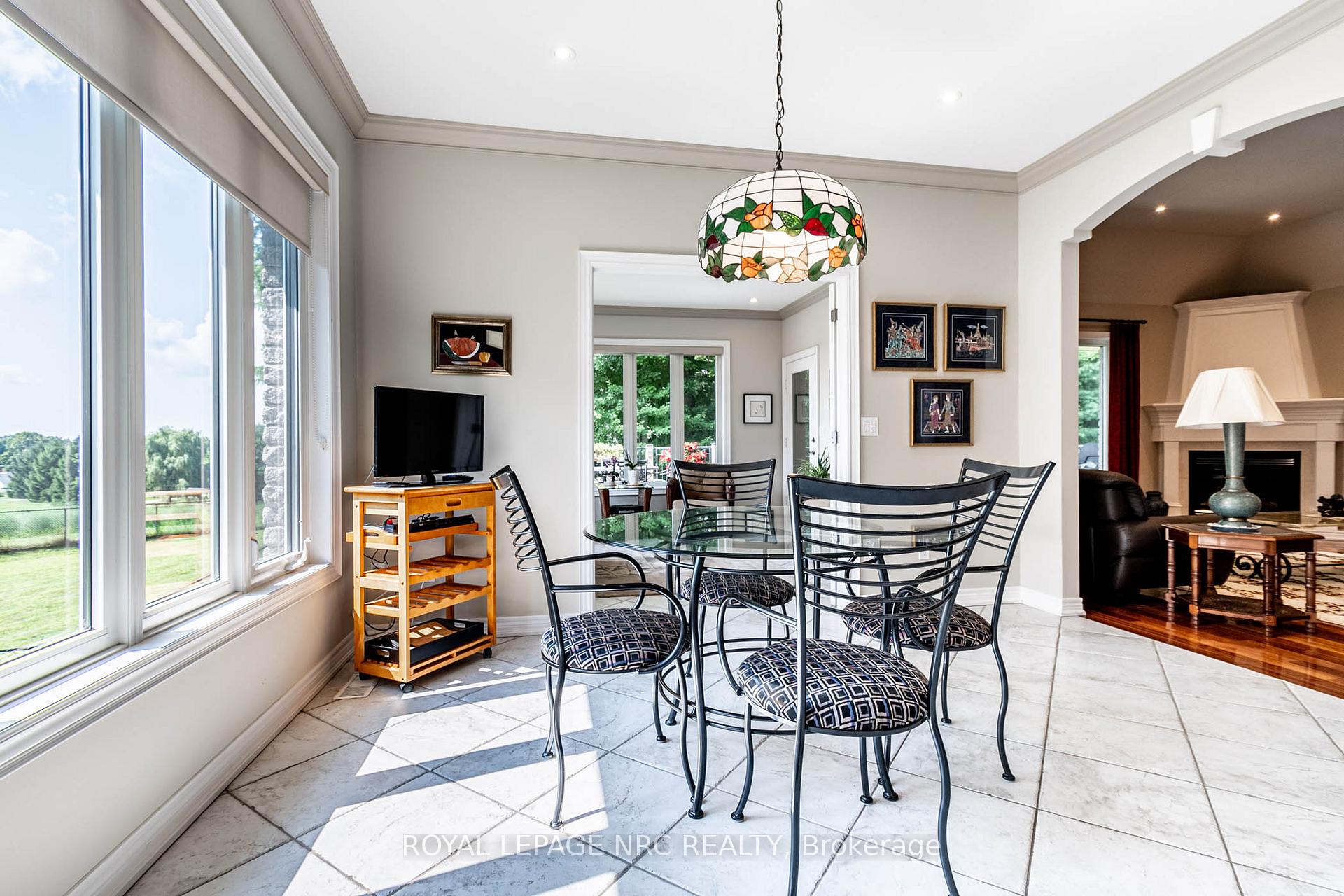 Photo 12 of 32 Timmsdale Crescent, Pelham, Fonthill — HOMEH