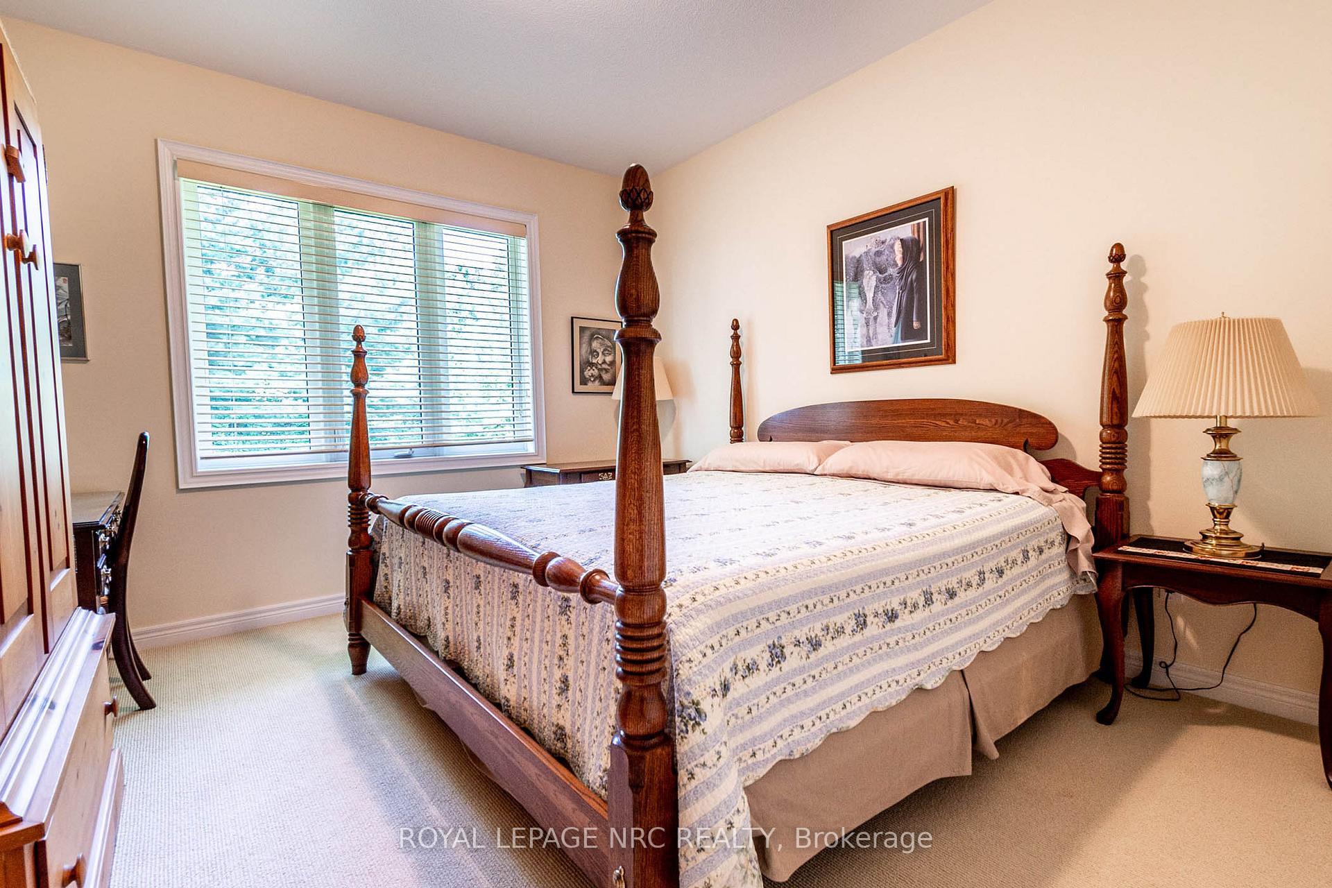 Photo 24 of 32 Timmsdale Crescent, Pelham, Fonthill — HOMEH
