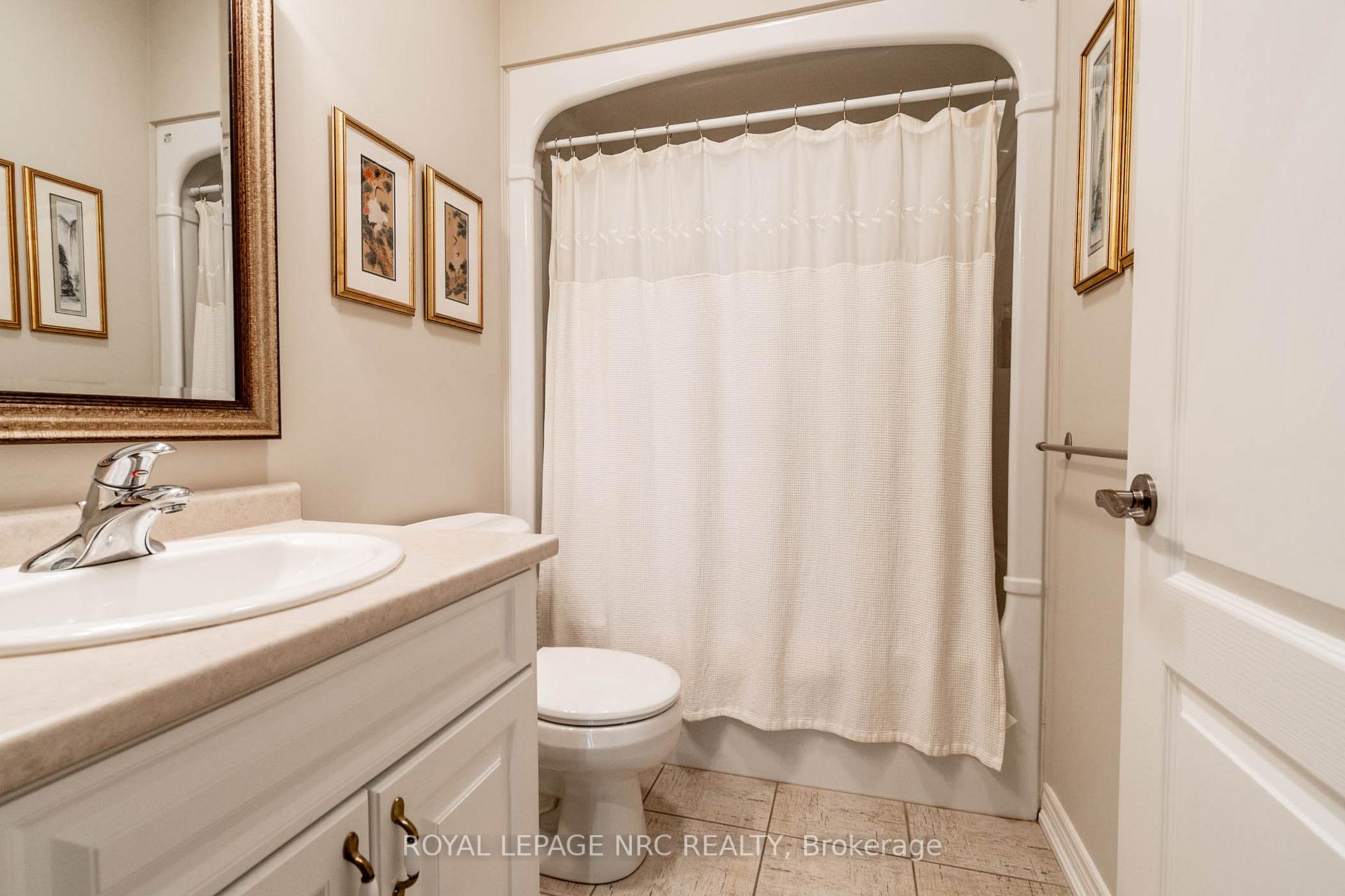 Photo 25 of 32 Timmsdale Crescent, Pelham, Fonthill — HOMEH