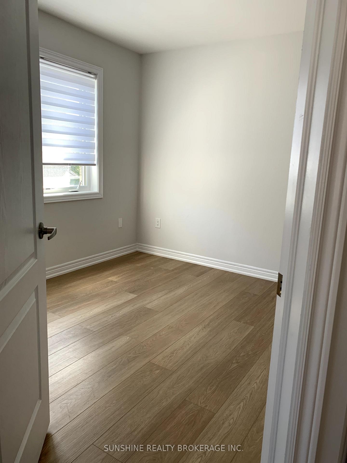 Photo 4 of 3 Waterleaf Road, Markham, Cornell — HOMEH