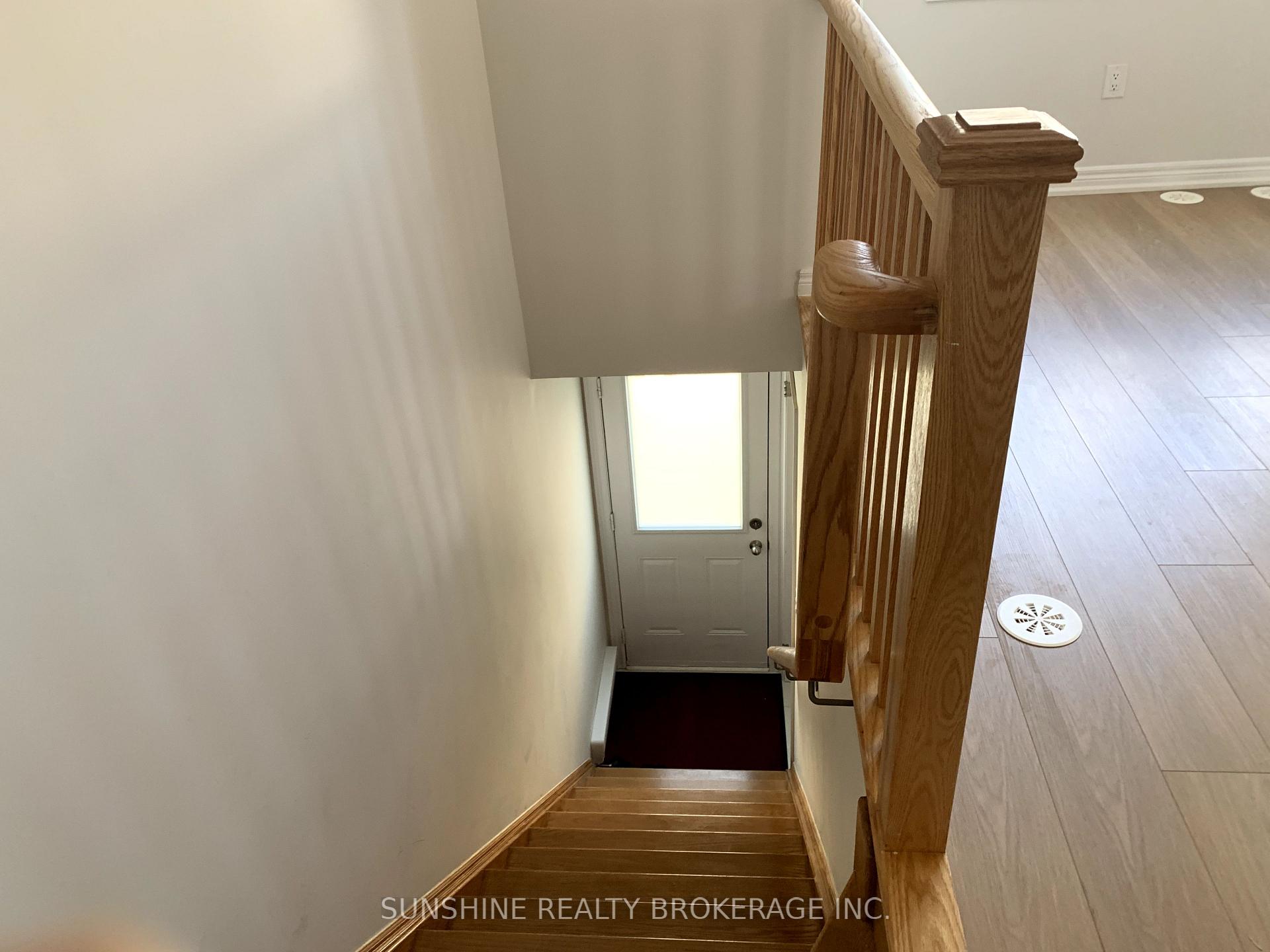 Photo 7 of 3 Waterleaf Road, Markham, Cornell — HOMEH