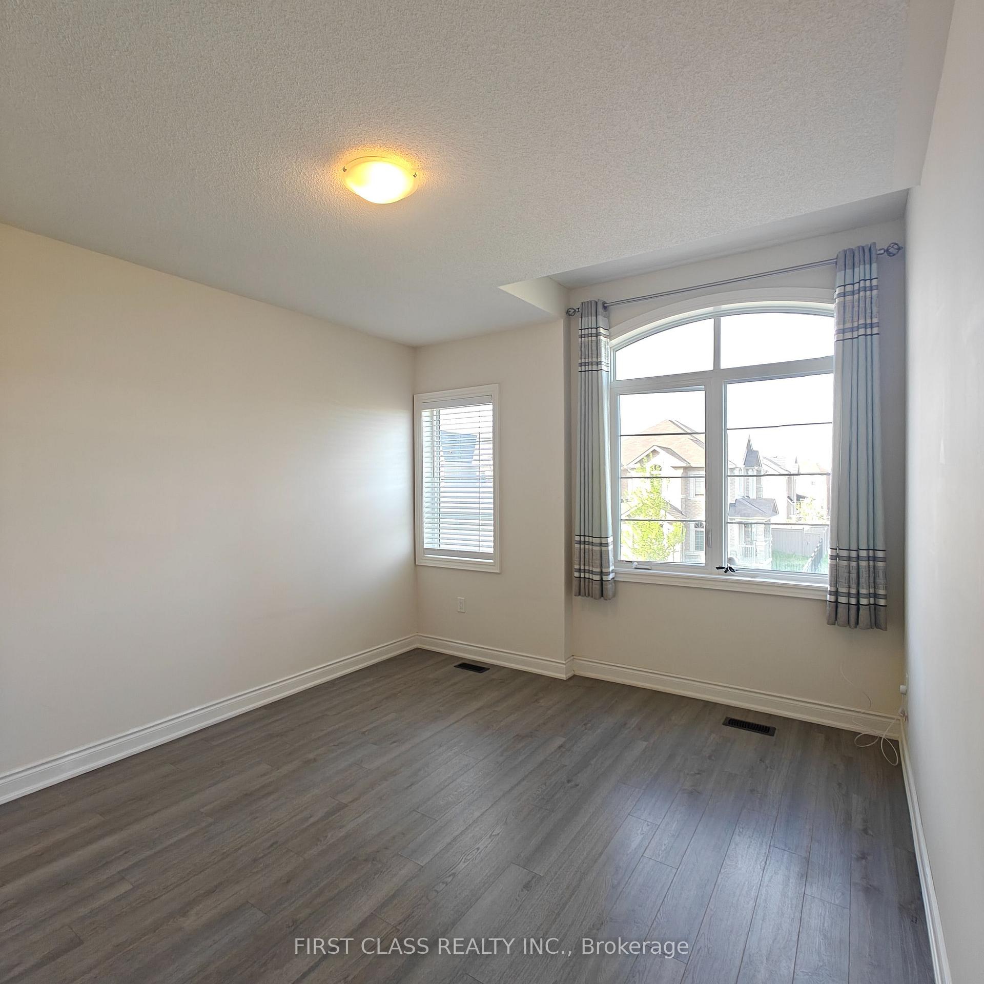 Photo 17 of 1538 Devine Point, Milton, Ford — HOMEH