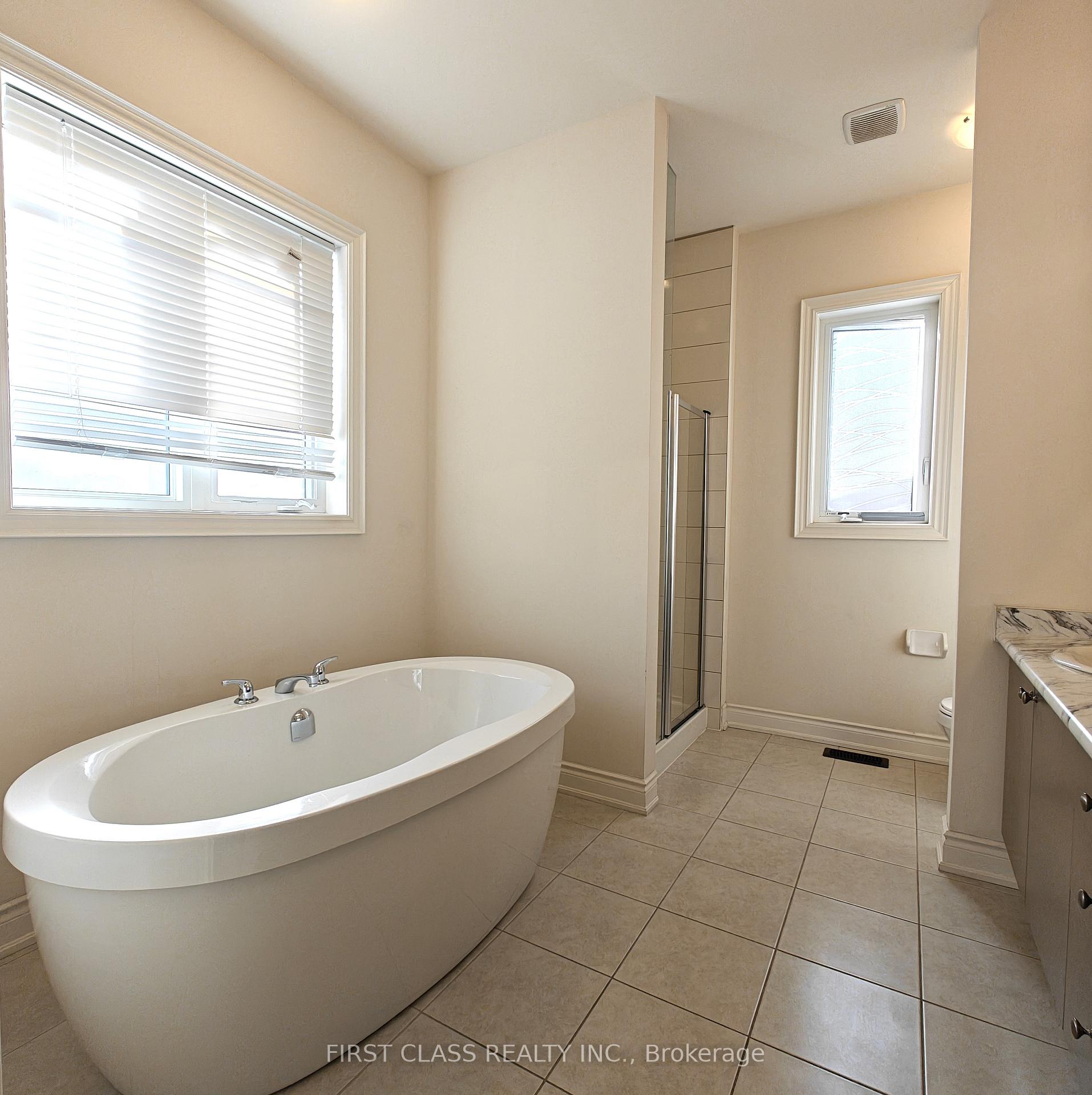 Photo 14 of 1538 Devine Point, Milton, Ford — HOMEH