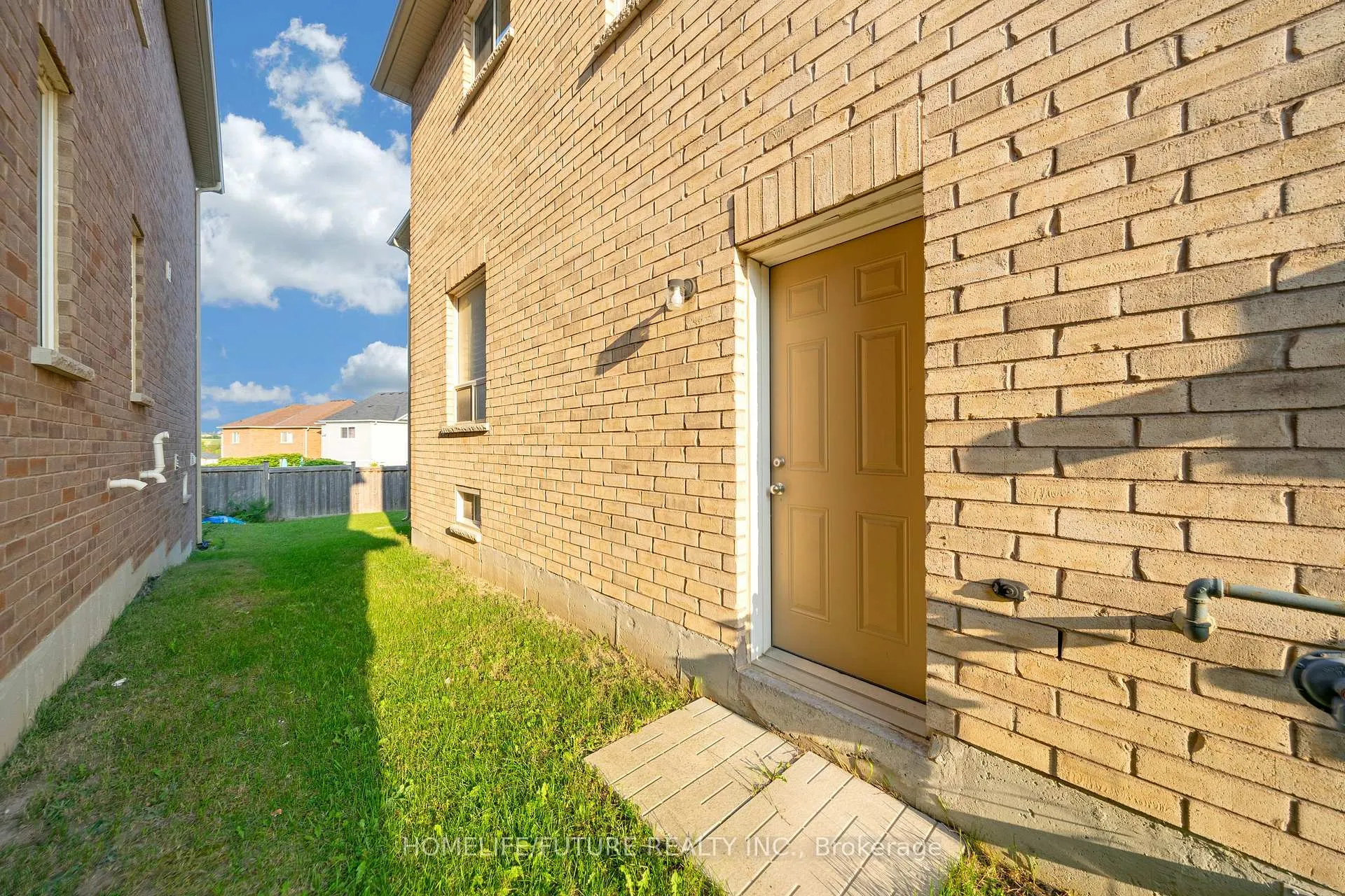Photo 44 of 2557 Bridle Road, Oshawa, Windfields — HOMEH