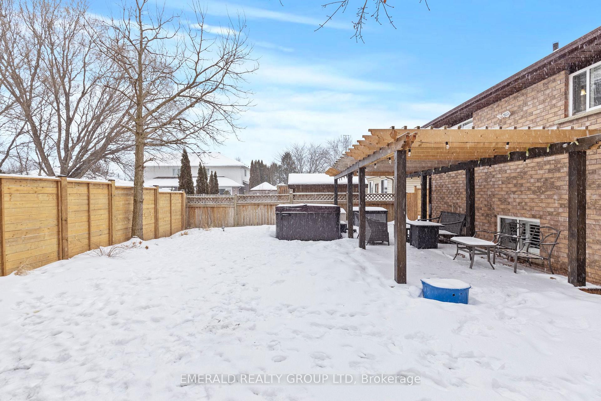 Photo 24 of 37 Tanner Drive, Pelham, Fonthill — HOMEH