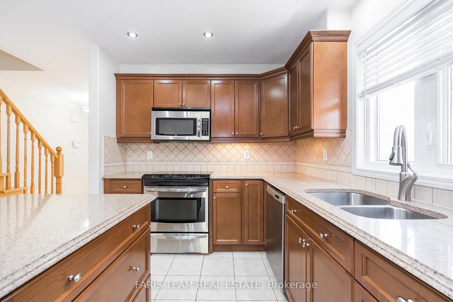 Photo 5 of 172 John W Taylor Avenue, New Tecumseth, Alliston — HOMEH