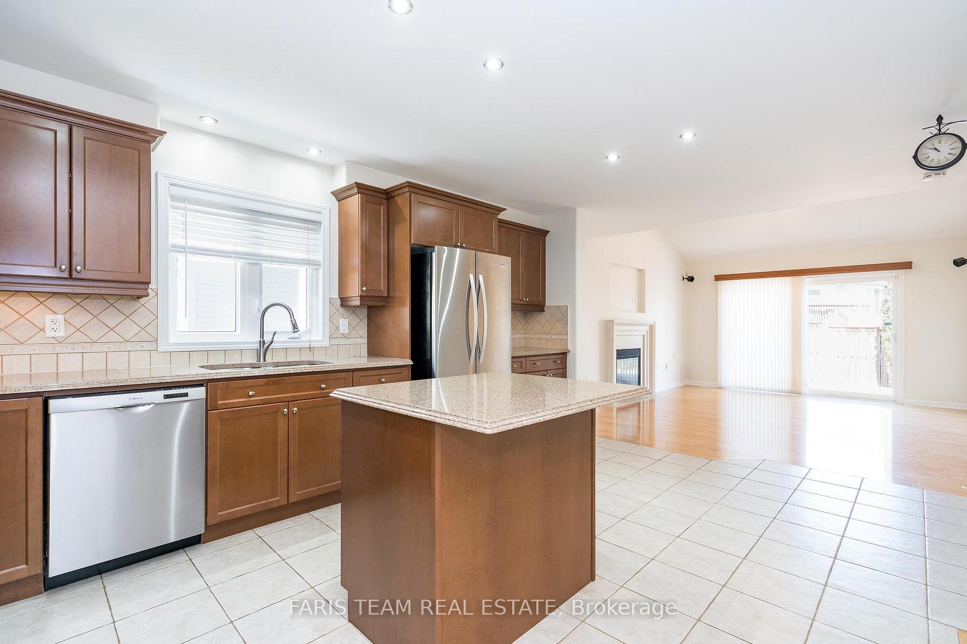 Photo 7 of 172 John W Taylor Avenue, New Tecumseth, Alliston — HOMEH