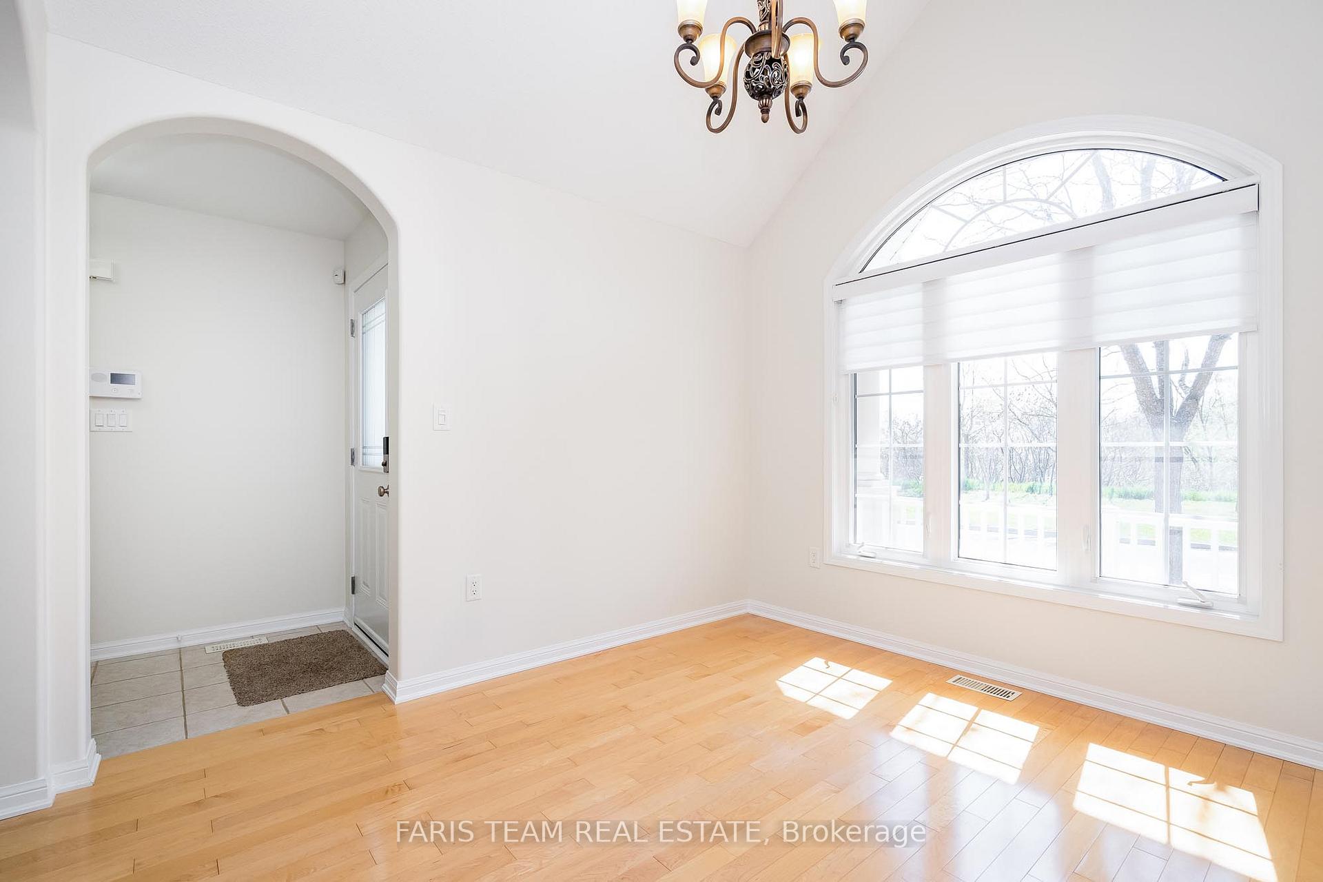 Photo 9 of 172 John W Taylor Avenue, New Tecumseth, Alliston — HOMEH