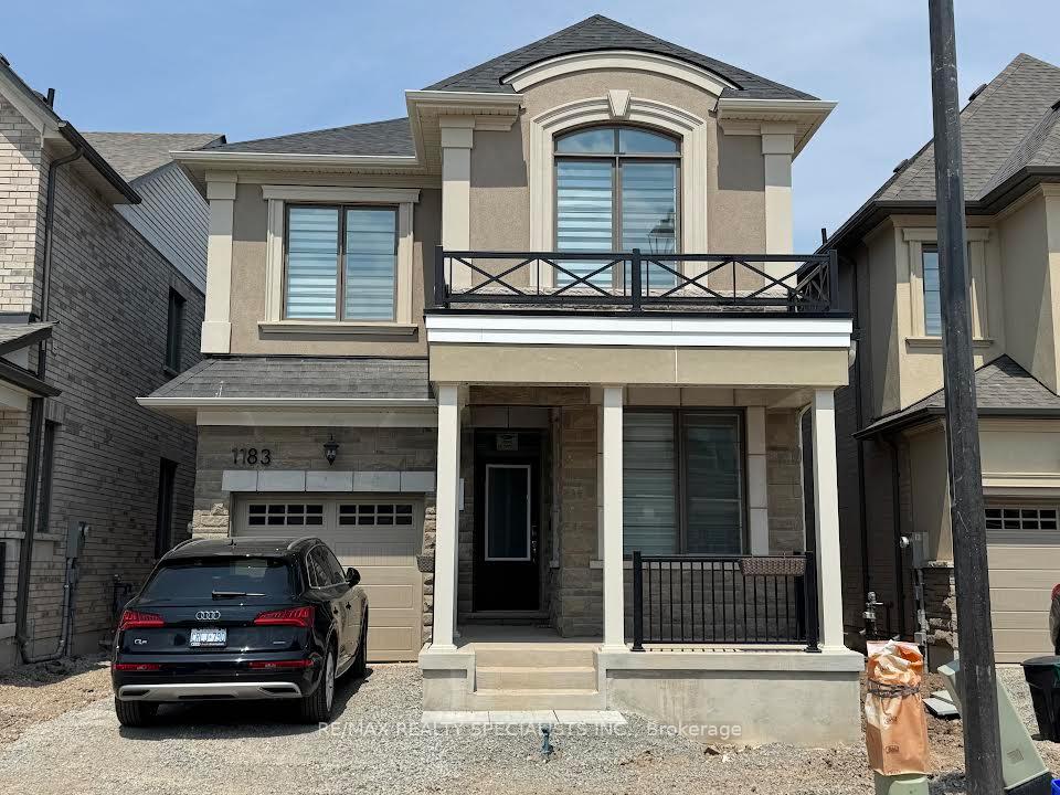 Front of 1183 Stacey Crescent
