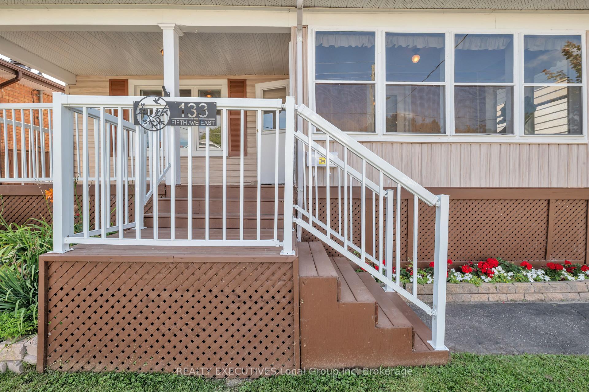 Photo 4 of 133 Fifth Avenue E, North Bay, Central — HOMEH