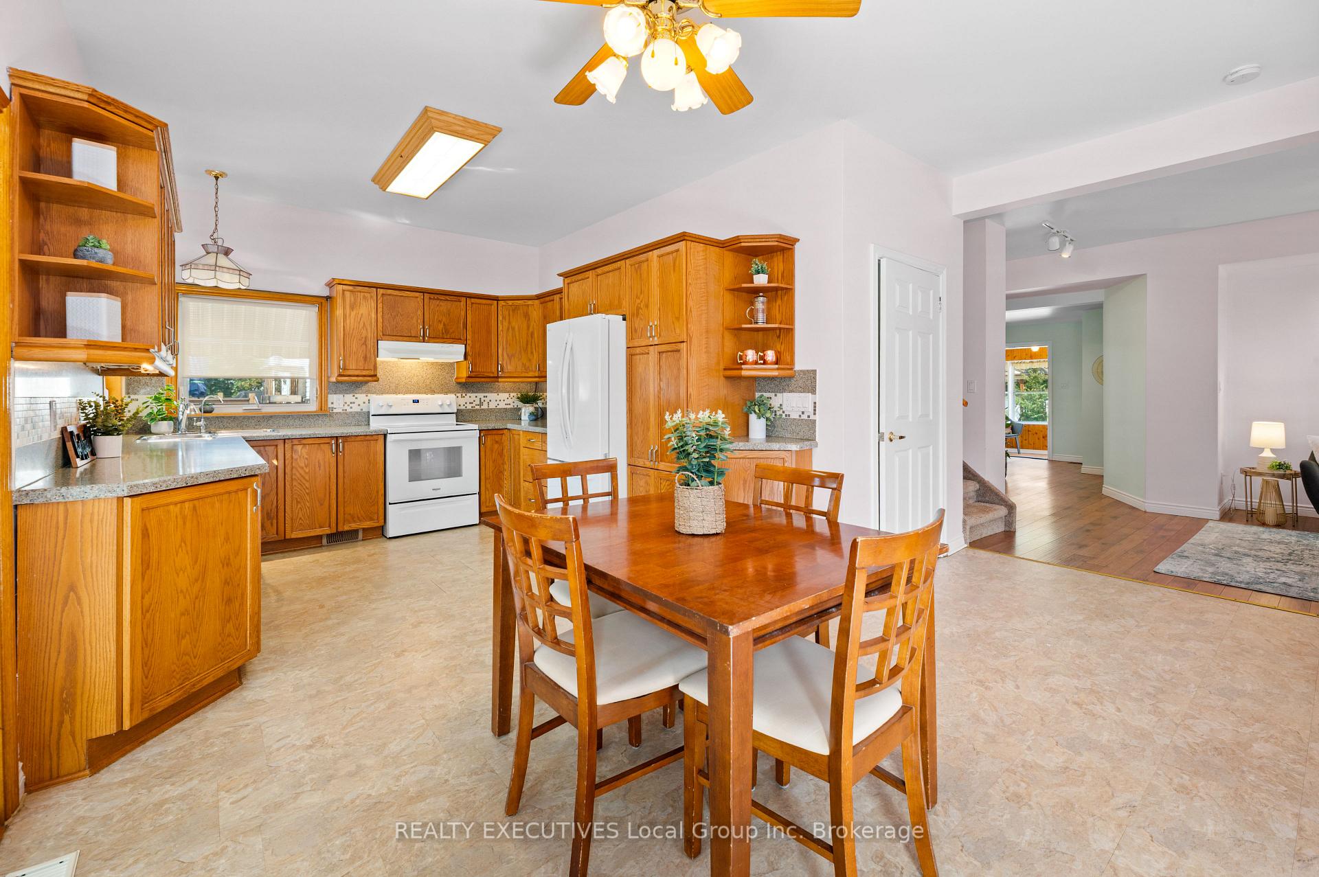 Photo 13 of 133 Fifth Avenue E, North Bay, Central — HOMEH