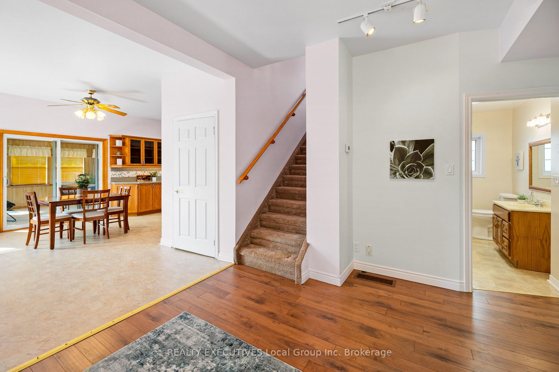 Photo 22 of 133 Fifth Avenue E, North Bay, Central — HOMEH