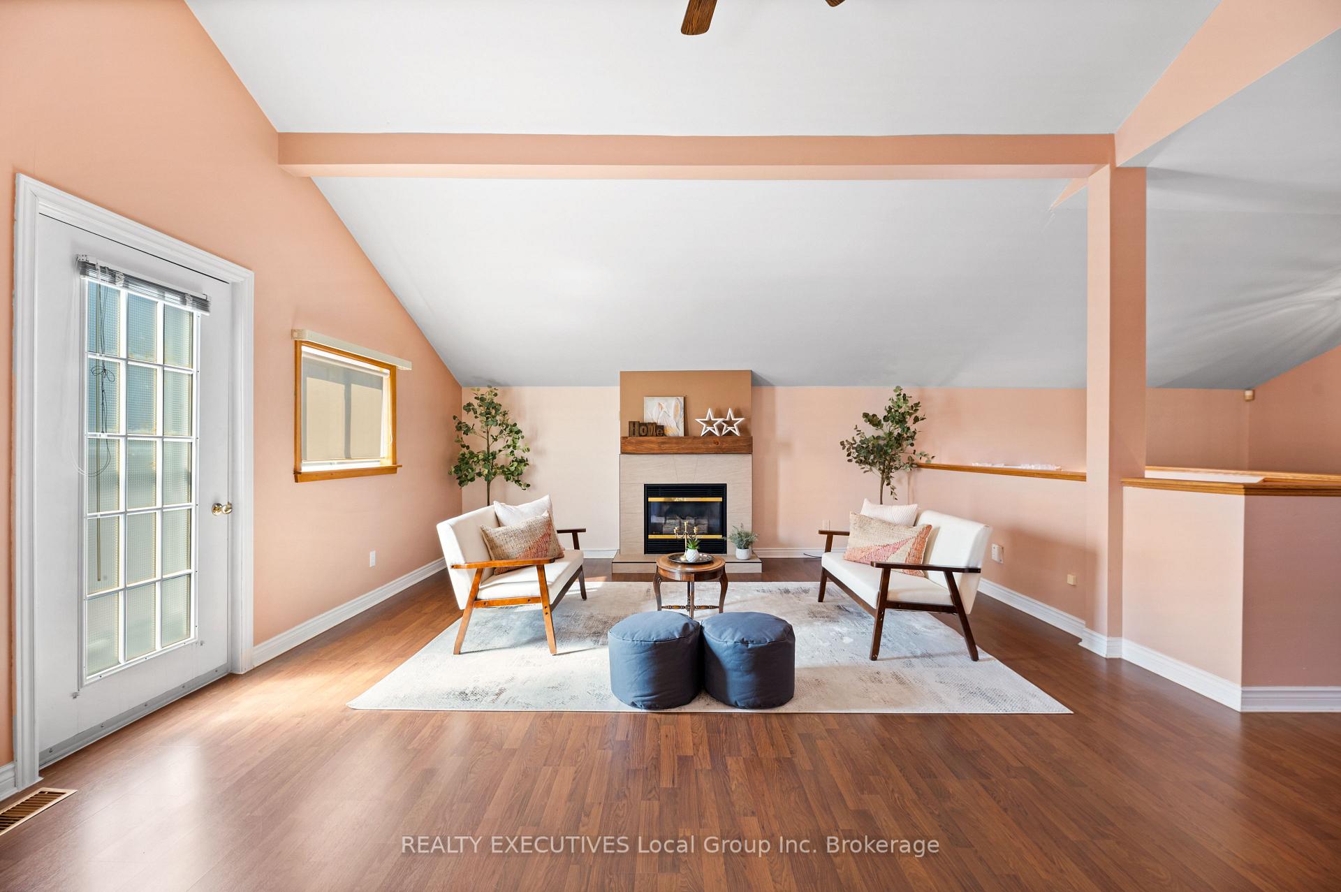 Photo 23 of 133 Fifth Avenue E, North Bay, Central — HOMEH