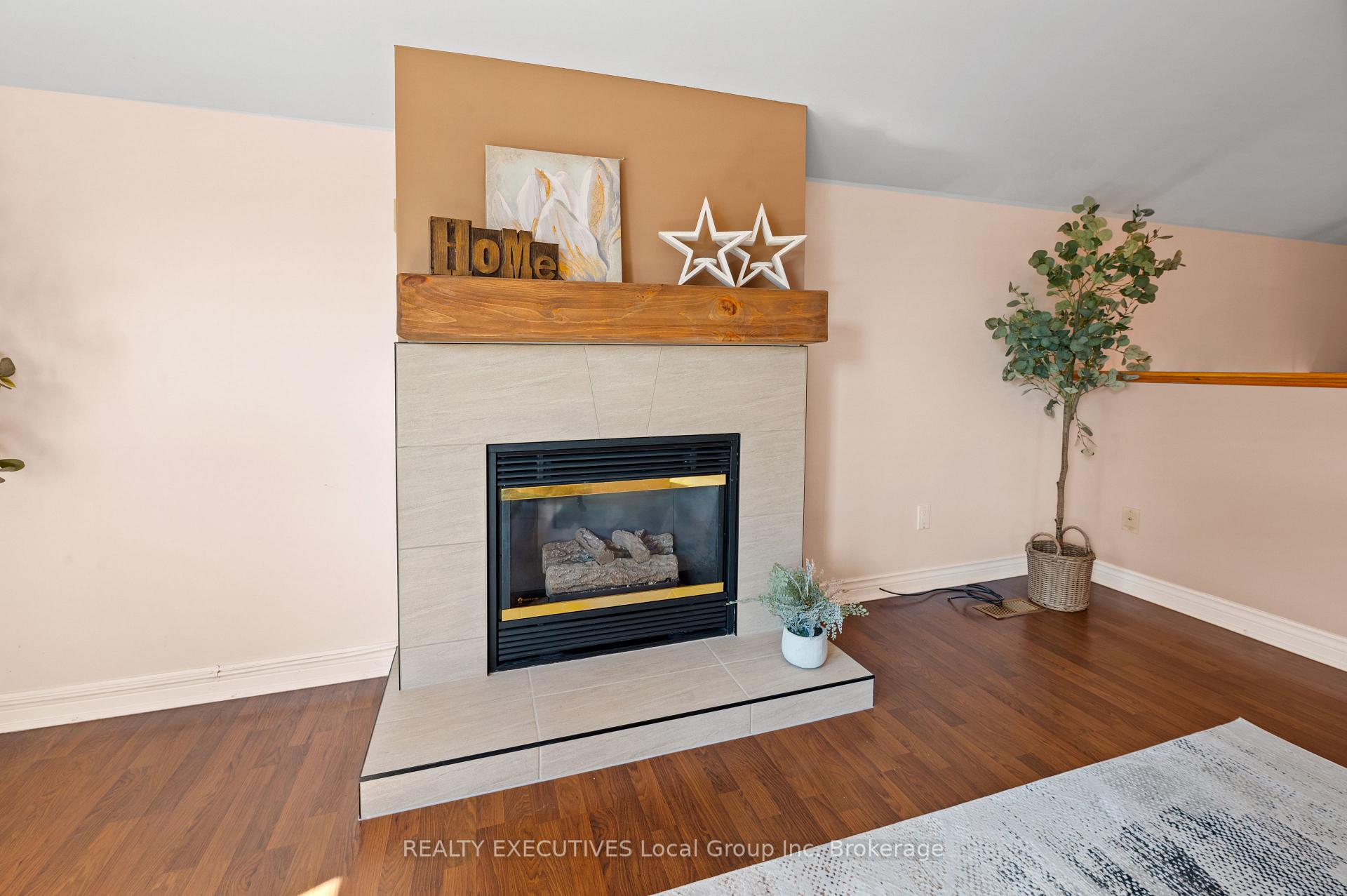 Photo 24 of 133 Fifth Avenue E, North Bay, Central — HOMEH