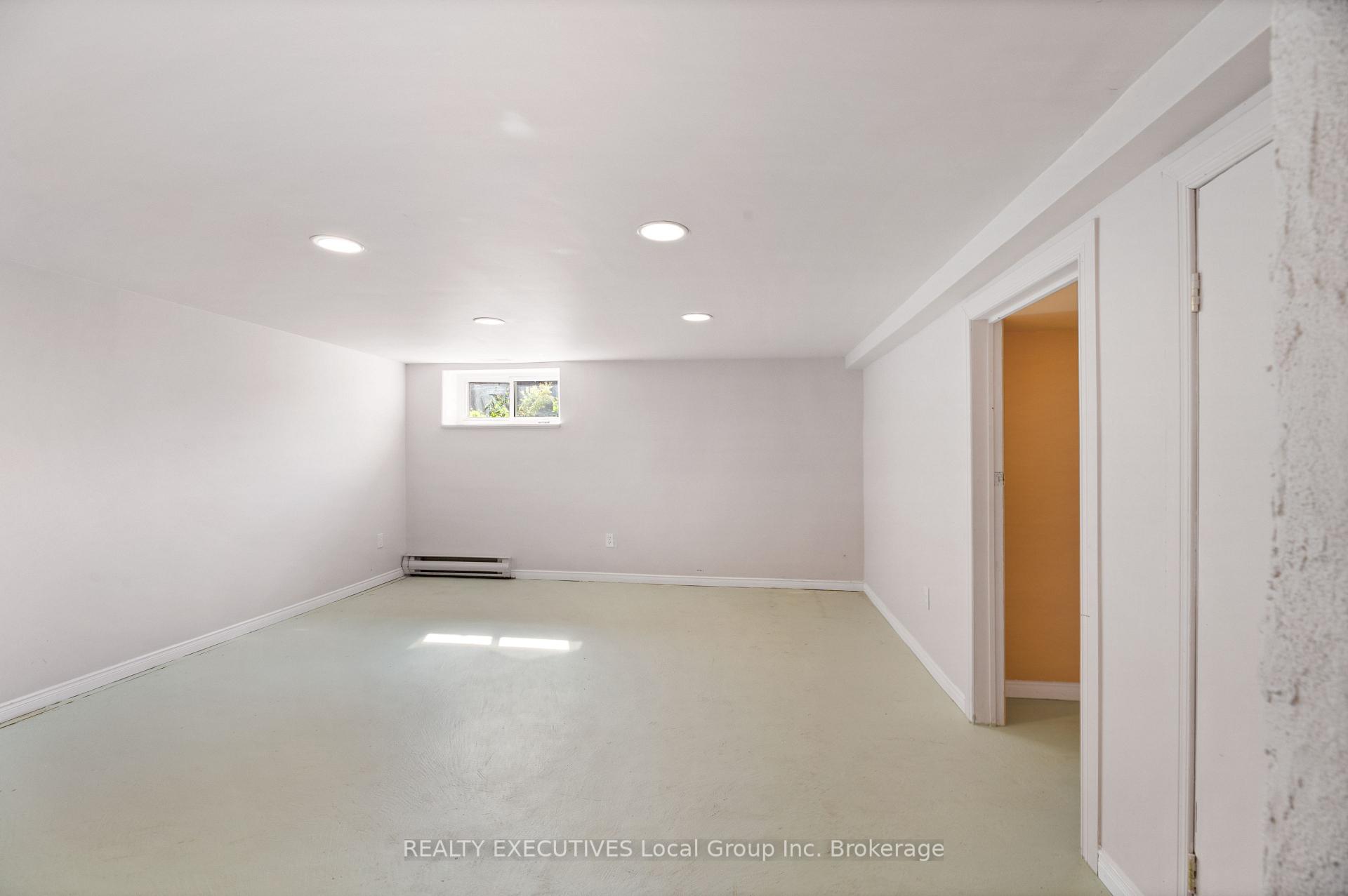Photo 42 of 133 Fifth Avenue E, North Bay, Central — HOMEH