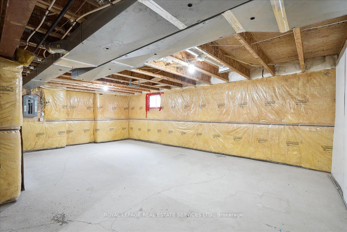 Photo 13 of 820 Speck Crossing, Milton, Coates — HOMEH