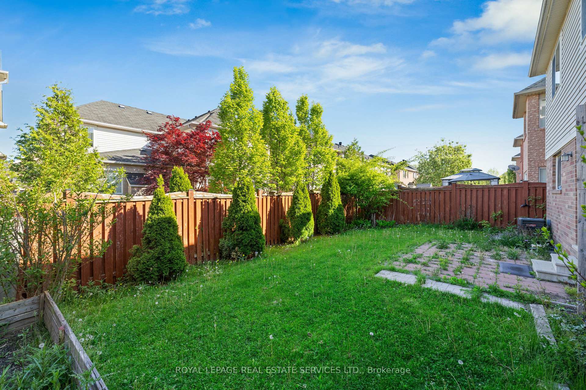 Photo 15 of 820 Speck Crossing, Milton, Coates — HOMEH