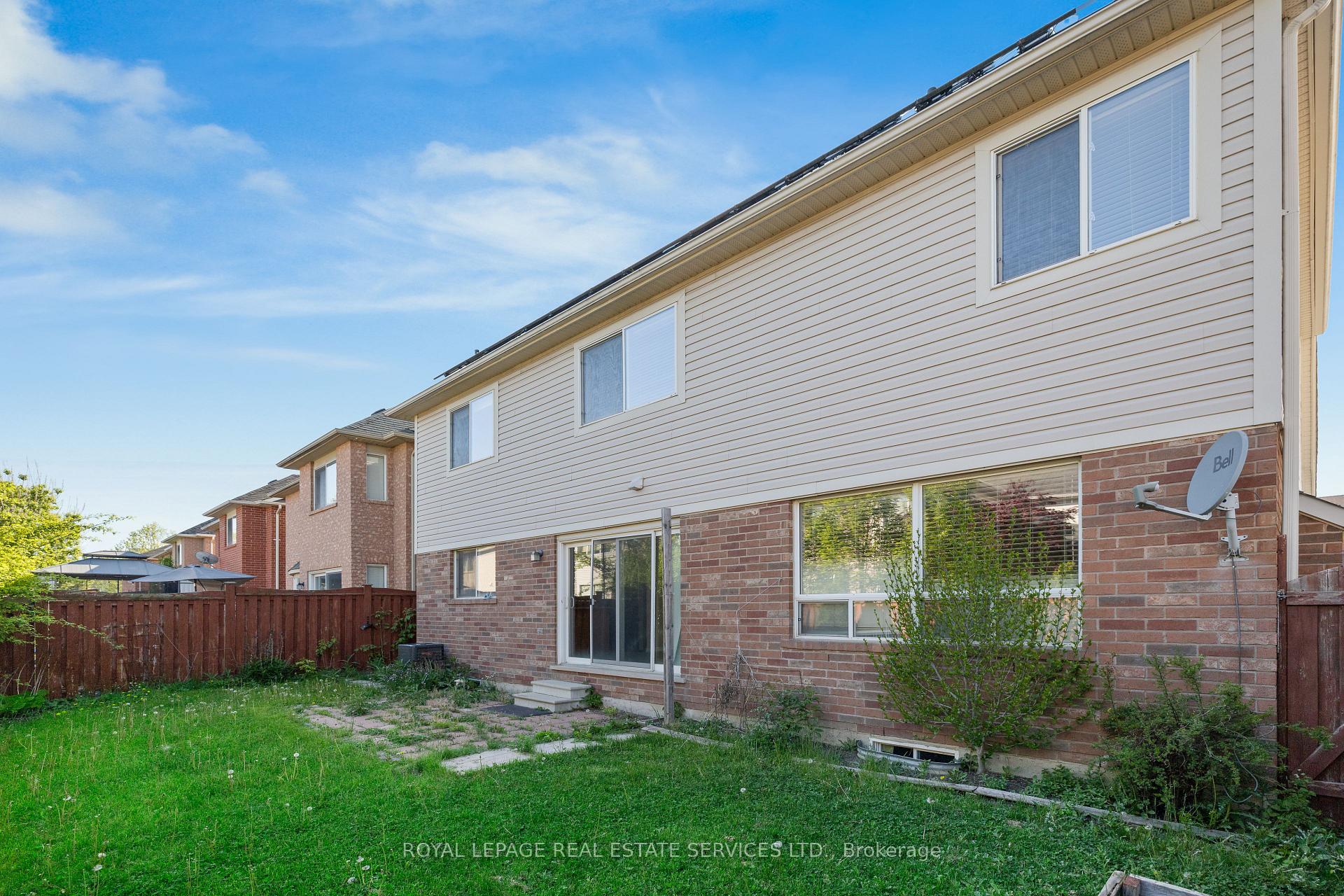 Photo 17 of 820 Speck Crossing, Milton, Coates — HOMEH