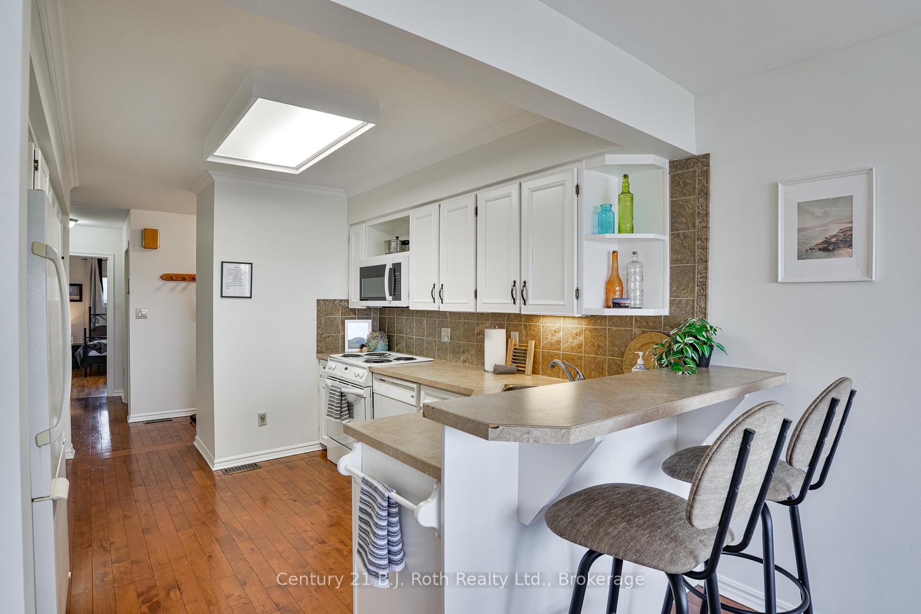 Photo 9 of 231 Victoria Crescent, Orillia — HOMEH