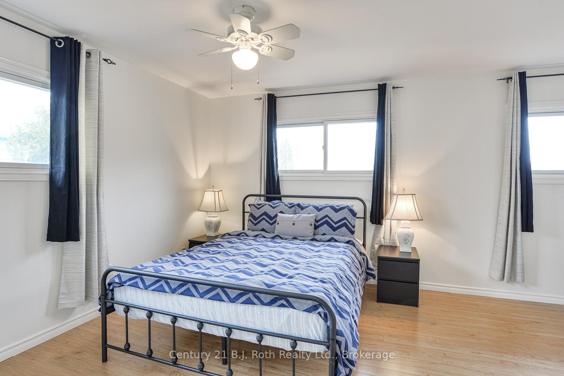 Photo 15 of 231 Victoria Crescent, Orillia — HOMEH