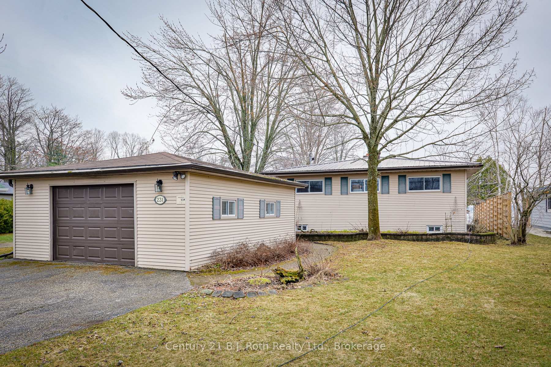 Photo 23 of 231 Victoria Crescent, Orillia — HOMEH