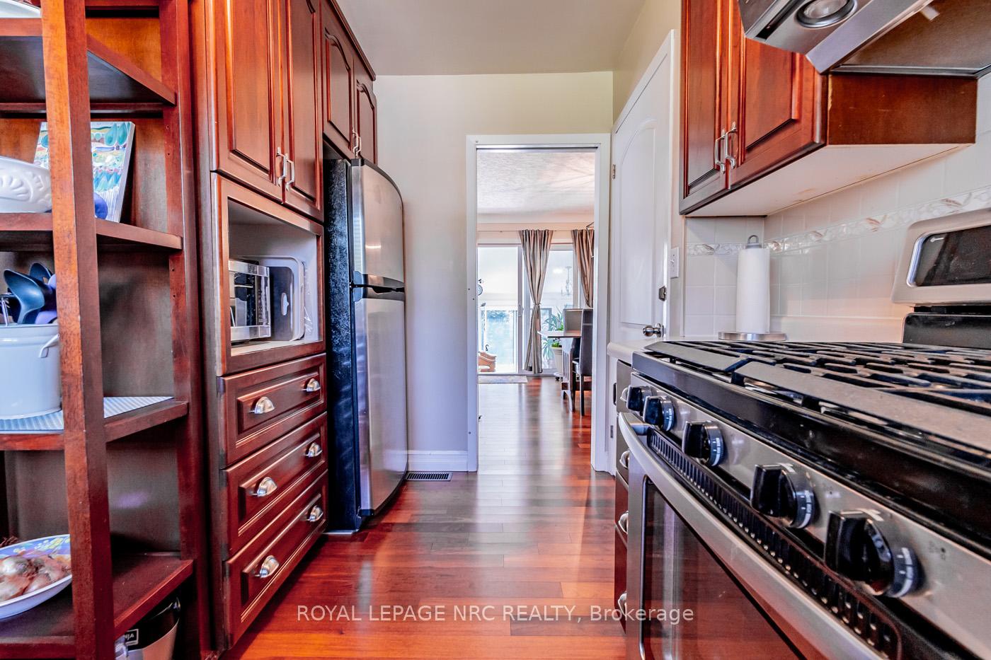 Photo 8 of 6 Bigelow Crescent, Pelham, Fonthill — HOMEH