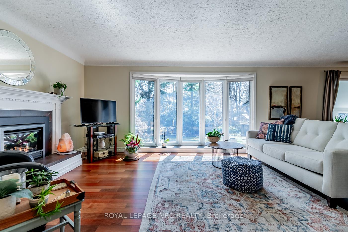 Photo 11 of 6 Bigelow Crescent, Pelham, Fonthill — HOMEH