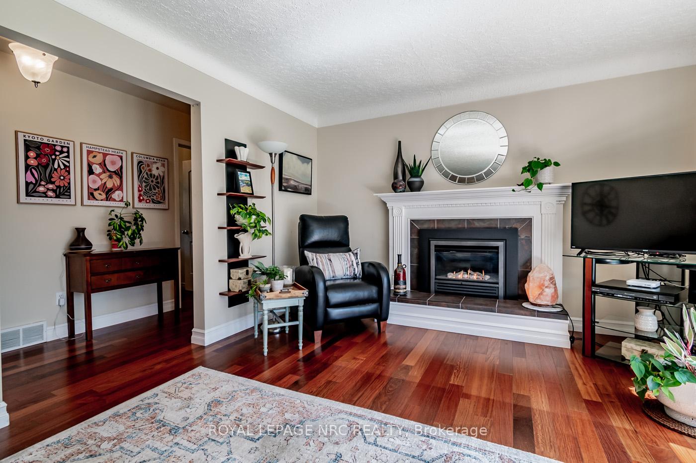 Photo 12 of 6 Bigelow Crescent, Pelham, Fonthill — HOMEH