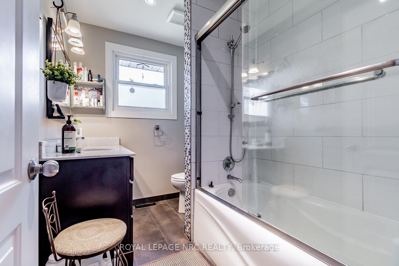 Photo 23 of 6 Bigelow Crescent, Pelham, Fonthill — HOMEH