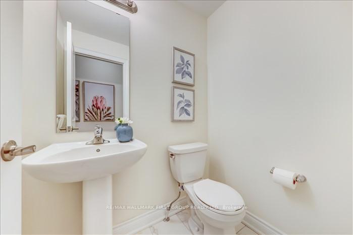 Photo 16 of 14 Reign Lane, Markham, Cedarwood — HOMEH