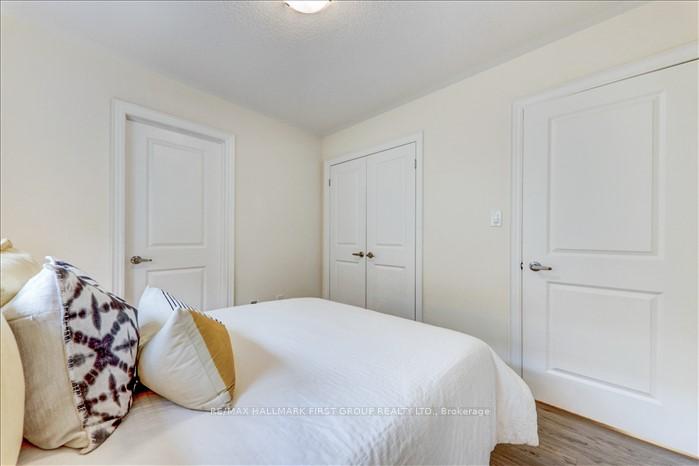 Photo 32 of 14 Reign Lane, Markham, Cedarwood — HOMEH