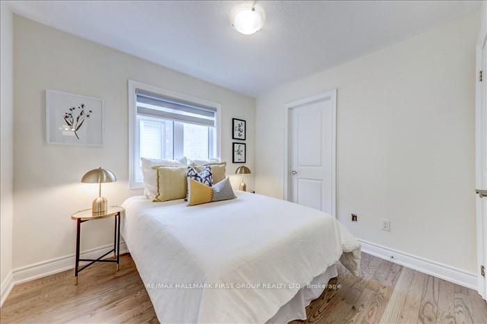 Photo 33 of 14 Reign Lane, Markham, Cedarwood — HOMEH