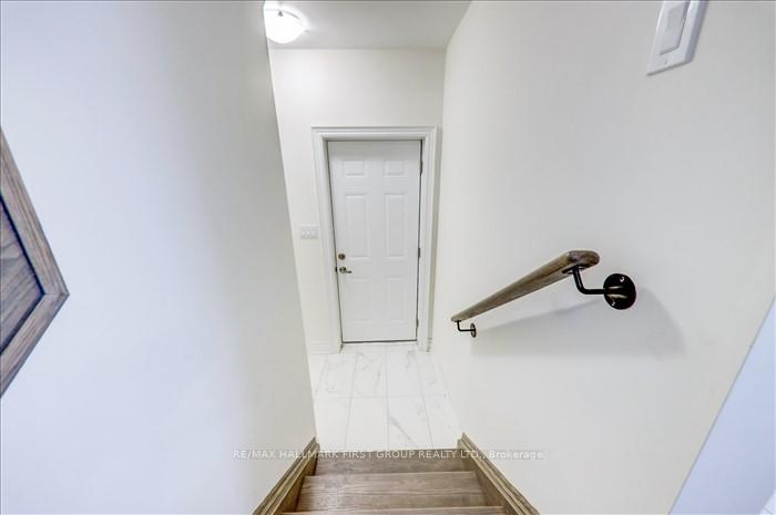 Photo 34 of 14 Reign Lane, Markham, Cedarwood — HOMEH
