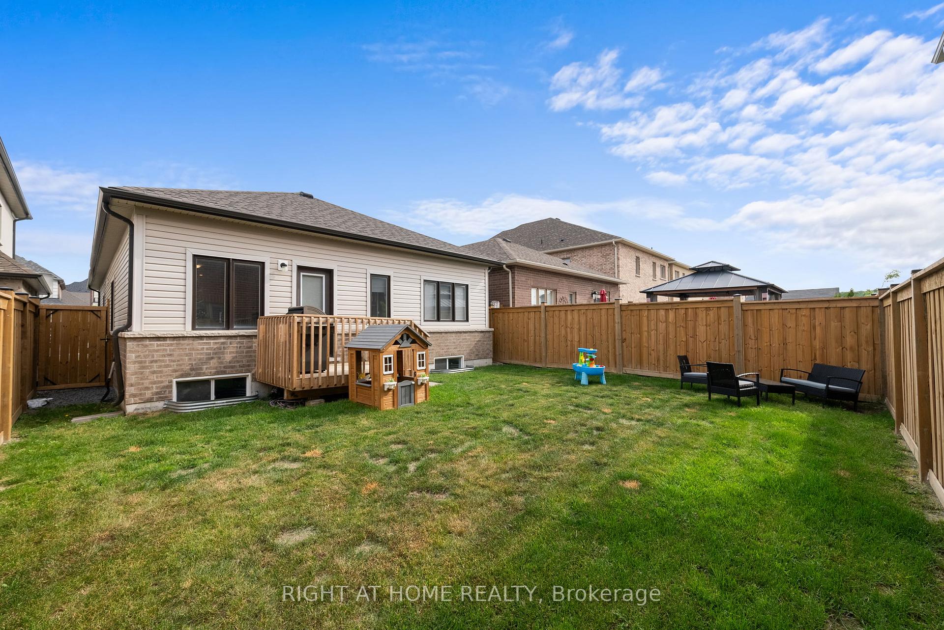 Photo 32 of 1285 Apollo Street, Oshawa, Eastdale — HOMEH