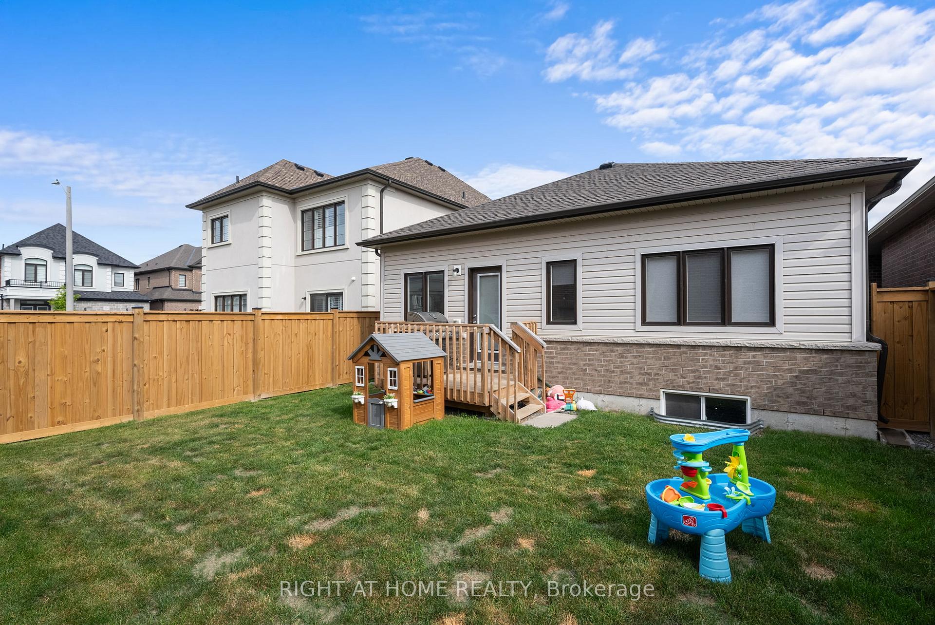 Photo 33 of 1285 Apollo Street, Oshawa, Eastdale — HOMEH