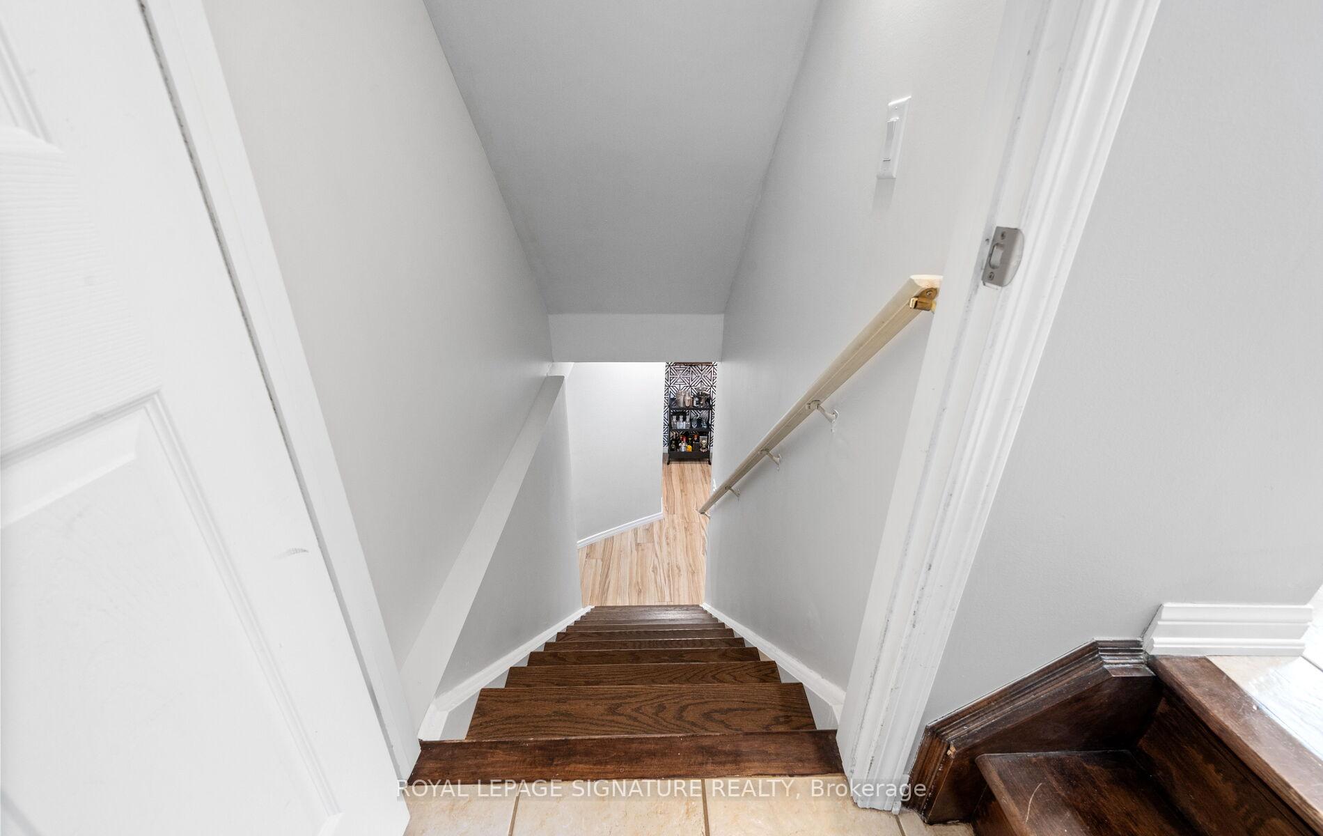 Photo 34 of 981 McTrach Crescent, Milton, Harrison — HOMEH