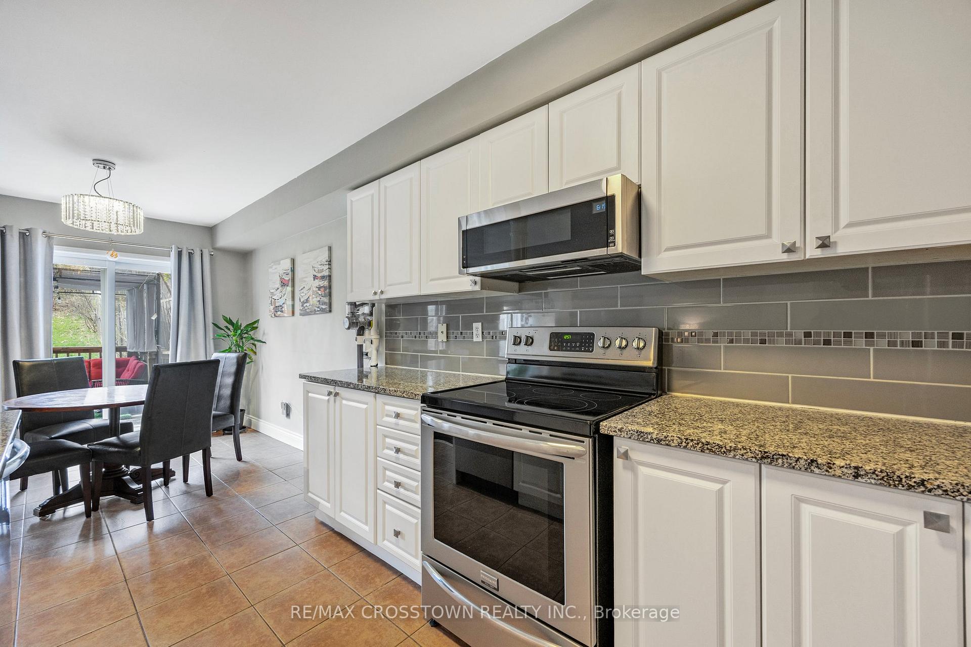 Photo 7 of 78 Gunning Crescent, New Tecumseth, Tottenham — HOMEH