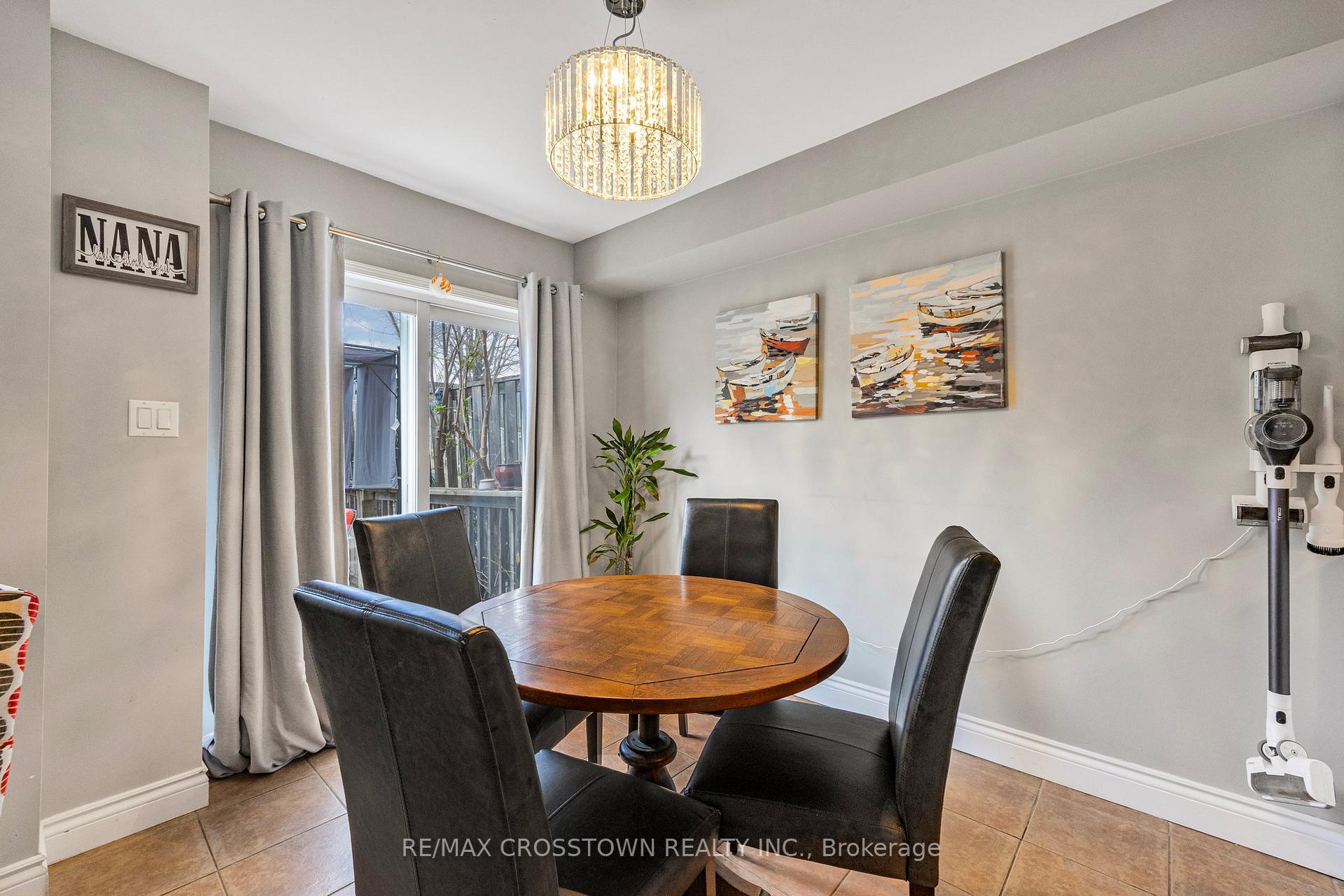 Photo 12 of 78 Gunning Crescent, New Tecumseth, Tottenham — HOMEH