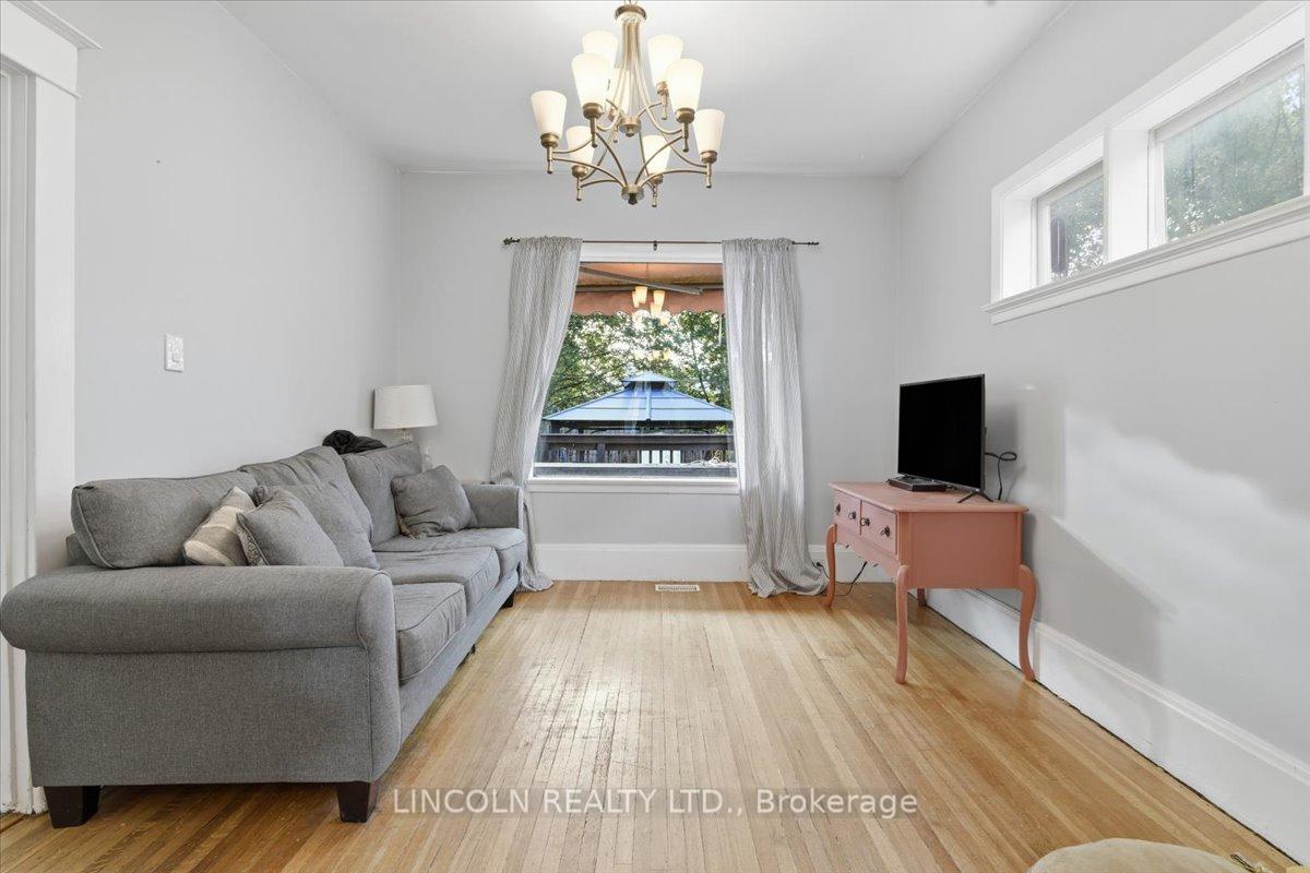 Photo 7 of 155 Elgin Street E, Oshawa, O'Neill — HOMEH