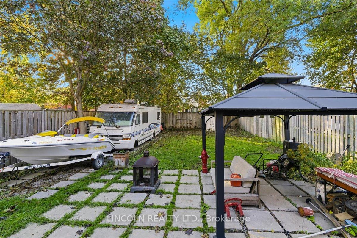 Photo 18 of 155 Elgin Street E, Oshawa, O'Neill — HOMEH