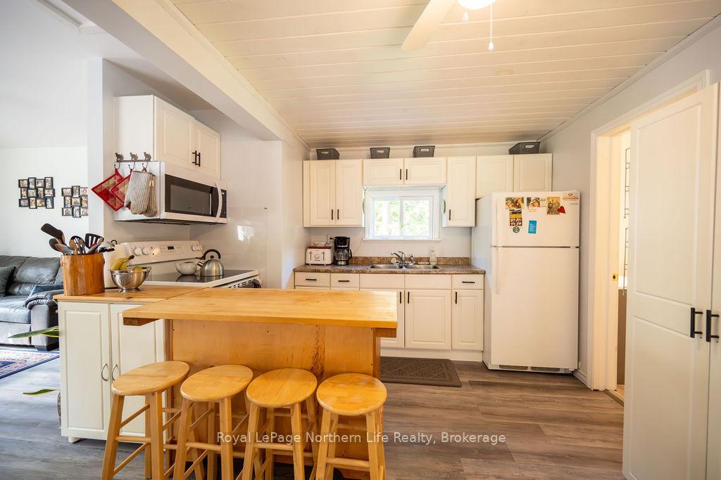 Photo 25 of 866 Jocko Point Road, North Bay, Jocko Point / Beaucage — HOMEH