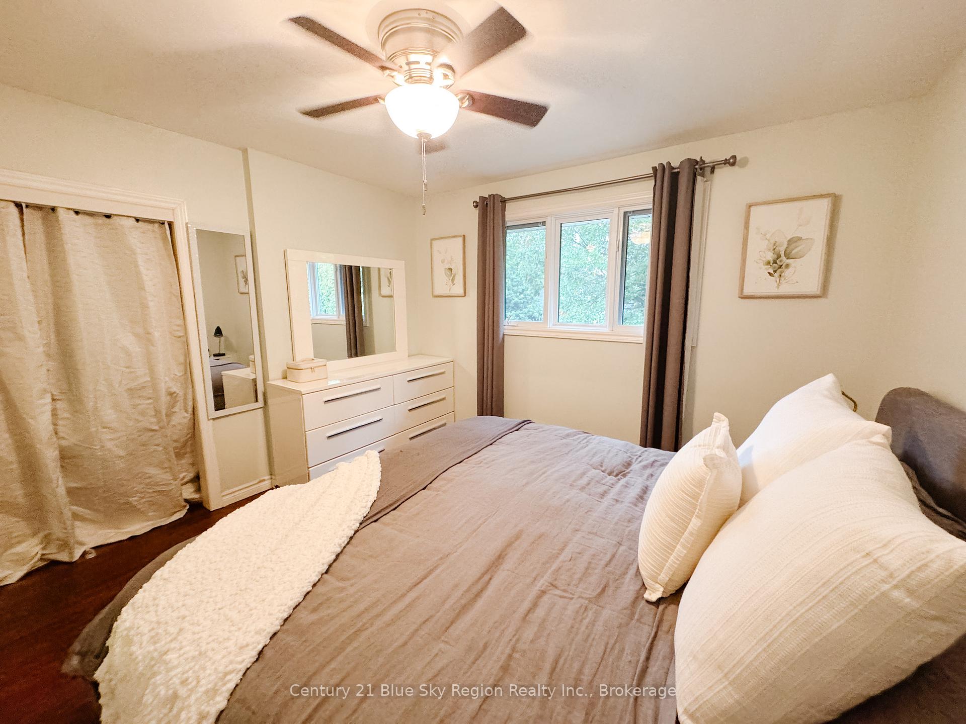 Photo 14 of 39 Prince Edward Drive, North Bay, Ferris — HOMEH